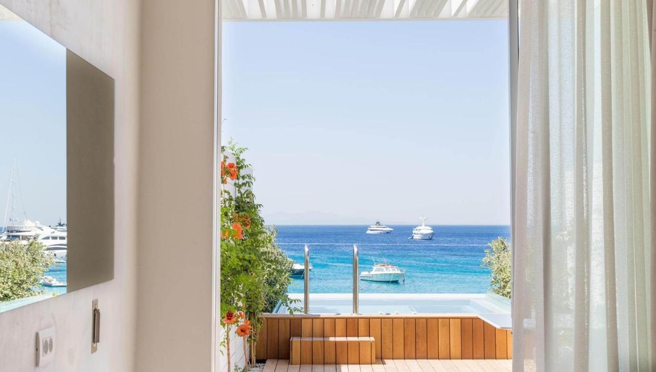 Mykonos Dove Beachfront 5*